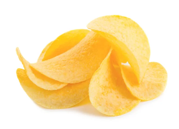 Beyaz arkaplanda patates cipsi