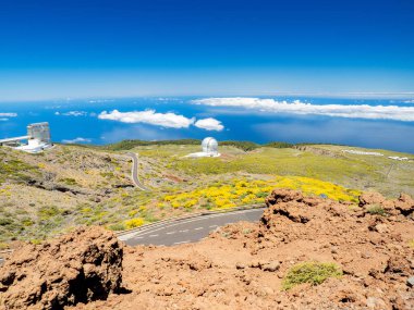 Kanarya Adaları 'ndaki La Palma adasındaki Roque de los Muchachos' daki Gran Telescopio Kanaryaları..