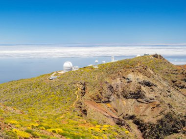 La Palma, Kanarya Adaları 'ndaki Roque de los Muchachos' daki teleskoplar..