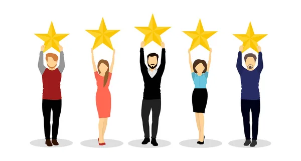 Le persone mostrano il feedback dei clienti, tengono grandi stelle sopra le loro teste. Valutazione, cinque stelle . — Foto Stock