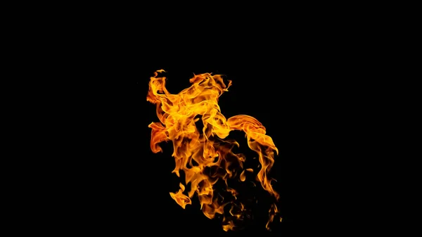 Ogień płomienie na czarnym tle. ogień na czarnym tle izolat — Zdjęcie stockowe