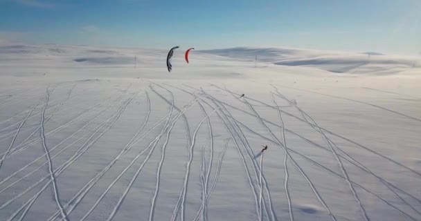 Snowkiting i norr — Stockvideo