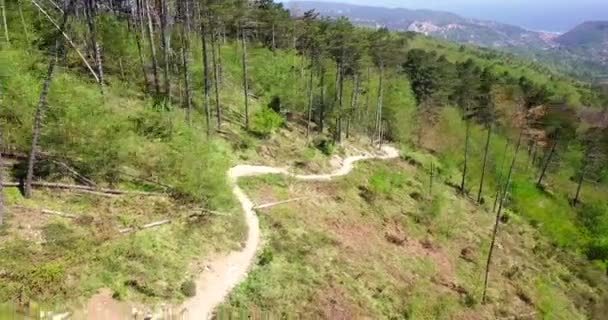 Ciclismo de montaña en la Finale Ligure. — Vídeo de stock