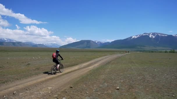VTT en montagne de l'Altaï — Video