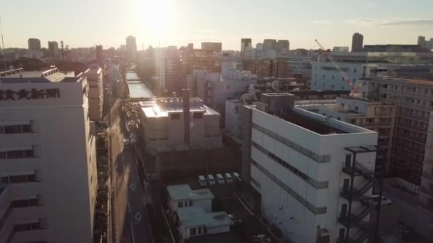 Japan, Tokio - januari 2019 Zonsopkomst vanuit de lucht in Tokio stad — Stockvideo