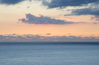 denize güzel gündoğumu 