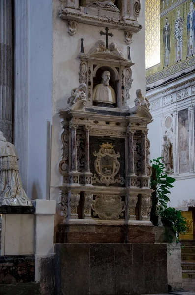 Cefalu-Kathedrale aus dem 13. Jahrhundert in Cefalu, Sizilien — Stockfoto