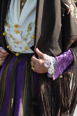 Gelenek ve halk Sardinya