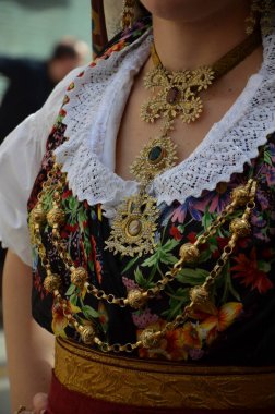 Gelenek ve halk Sardinya 