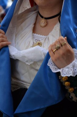 Gelenek ve halk Sardinya