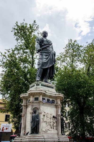 Monument voor de held van het Risorgimento Manfredo Fanti, Florence — Stockfoto