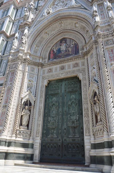 Duomo katedral i Firenze Italia – stockfoto