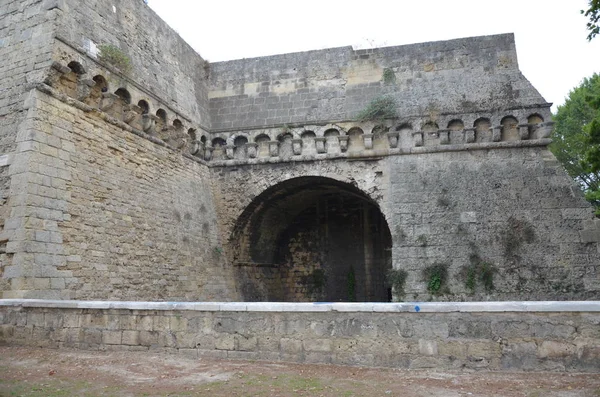 Castillo de Bari - Arquitectura del casco antiguo —  Fotos de Stock