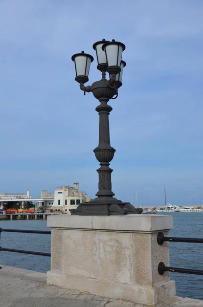 Embankment à Bari — Photo