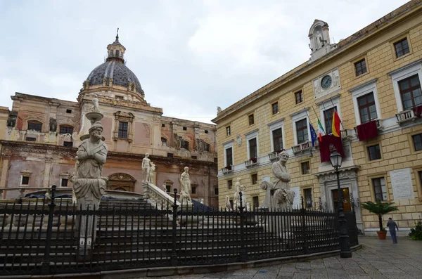 Palermo Piazza Pretoria — Fotografia de Stock