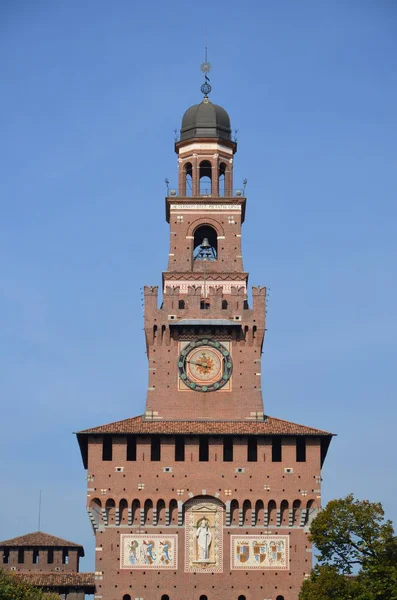 Architektonický Detail Fasády Hradu Sforza — Stock fotografie