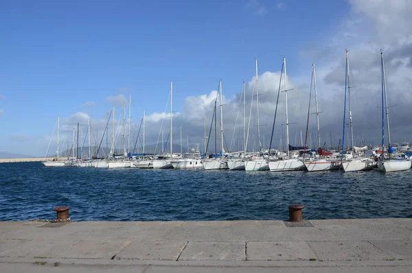 Barcos Blancos Puerto Alghero —  Fotos de Stock
