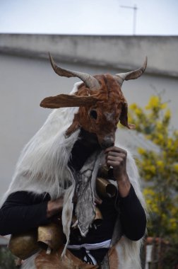 Sardunya'nın geleneksel maskeleri