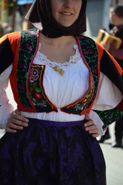 Gelenek ve halk Sardinya