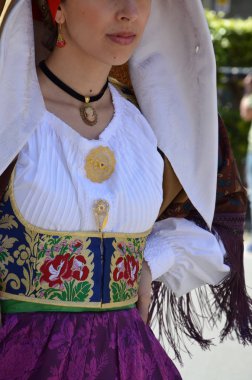 Gelenek ve halk Sardinya