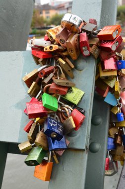 Frankfurt 'taki Eiserner Steg Köprüsü Ben Main, Almanya