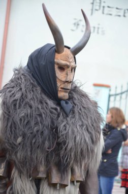 Sardunya'nın geleneksel maskeleri