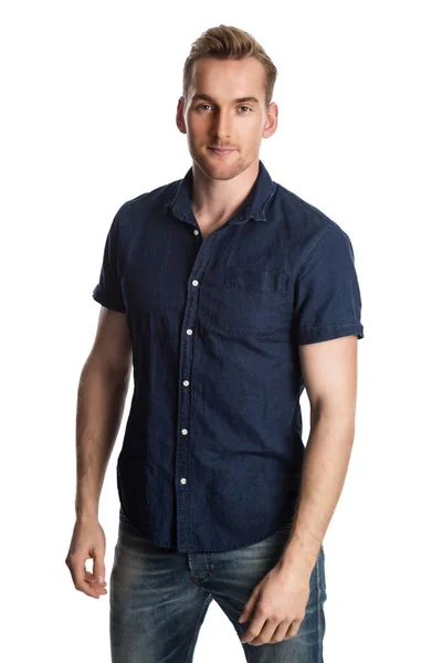 Hombre guapo en camisa azul — Foto de Stock