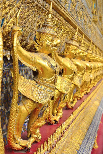 Garuda heykel Tayland Kraliyet Sarayı, Bangkok, Tayland