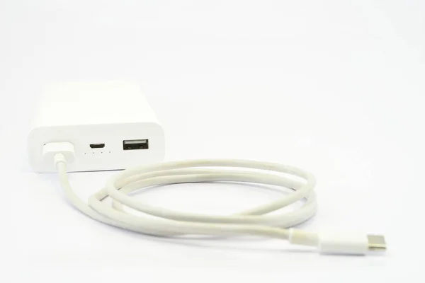 Taşınabilir güç mobil cihazları şarj etmek için banka