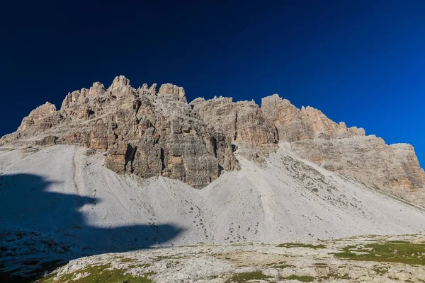 Dolomitlerin güzelliği. İtalya