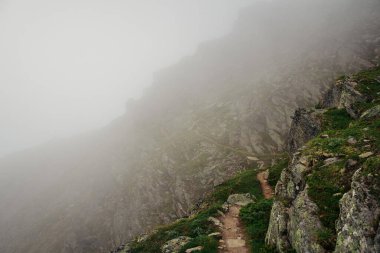 İsviçre Alpleri, Güzel Alpler, Bulutlardaki Dağlar