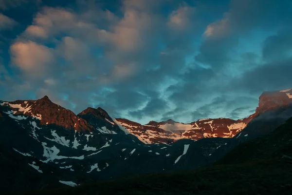 Швейцарські Альпи Прекрасні Альпи Гори Хмарах Стокове Фото