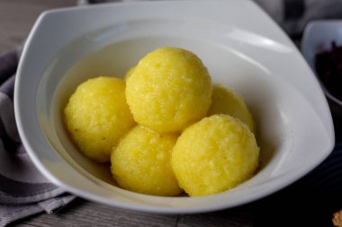 Ev yapımı Alman Patates Böreği.