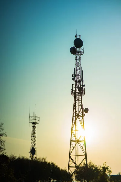 Torre Transmisora Radio Con Antenas Para Cobertura Comunicación — Foto de Stock