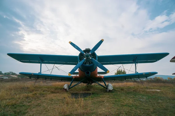Front of Agricultural plane used for fertilizing, shot on the ground — Stock Photo, Image