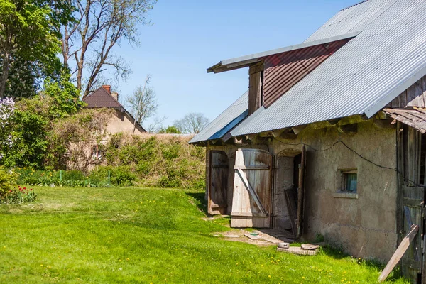 Antigua Casa Campo Con Elementos Madera Campo Letonia Europa Verano — Foto de Stock