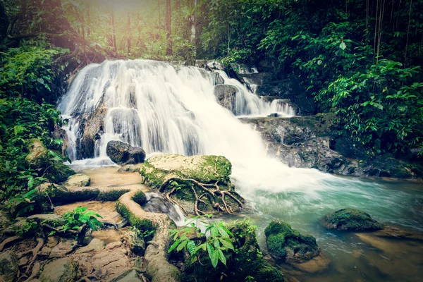 Sa Nang Manora waterfall, Phang Nga, Thailand — Stock fotografie