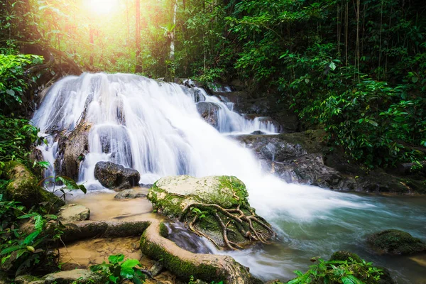 Sa ナン マノーラー カスケード滝、パンガー、タイ — ストック写真
