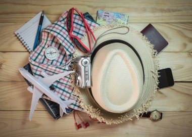 Elbise yığını ve Aksesuar seyahat