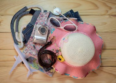 Elbise yığını ve Aksesuar seyahat