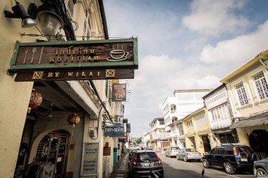 Phuket, Tayland - Kasım 21: Phuket thalang yol ile eski şehirde