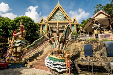 Phuket, Tayland - Jan 11: Tapınak Khao Rang (Wat Khao Rang) Ben