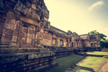 Prasat Hin Phanom basamak veya Phanom basamak taş Castle.
