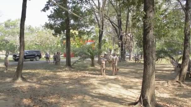 Phuket Feb Grupo Niños Exploradores Una Escuela Primaria Están Practicando — Vídeo de stock