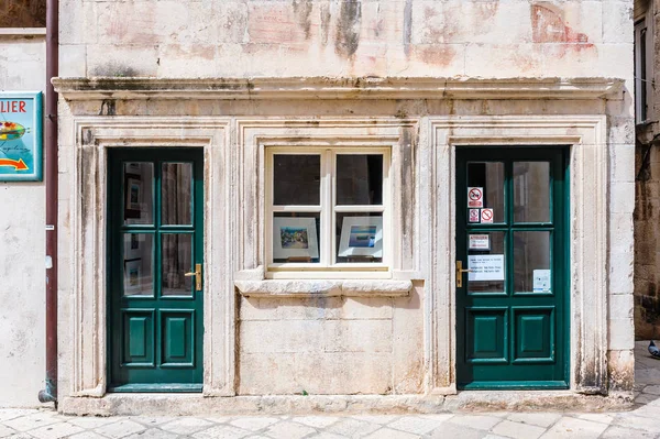 KORCULA, CROATIA - APRIL 2, 2016: Parts of the old town of Korcula on the island of Korcula, Croatia — Stock Photo, Image