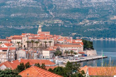 Panoramik manzaraya eski kasaba Korcula üzerinde Island Korcula, Hırvatistan 