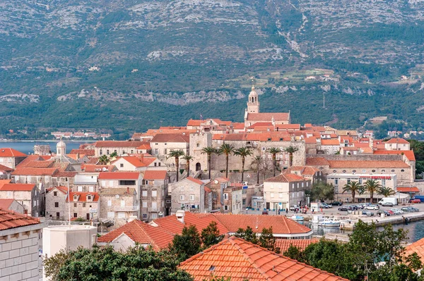 Vista panorâmica na cidade velha de Korcula, na ilha de Korcula, Croácia — Fotografia de Stock