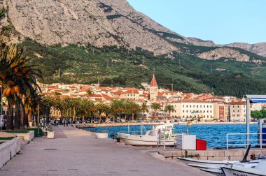 Makarska, ünlü bir turizm Dalmaçya, Hırvatistan önünden