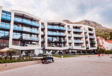 Güzel sahneler ve manzaraları küçük bir kıyı kasabasında Mlini, Dubrovnik yanında. Hotel Mlini.