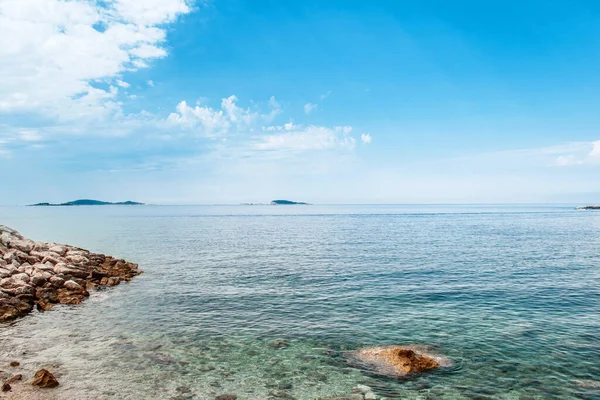 クロアチアのダルマチア ドゥブロヴニク近くの美しい海の海岸 Zupa Dubrovacka Mlini ヨーロッパで有名なランドマークと旅行先 — ストック写真